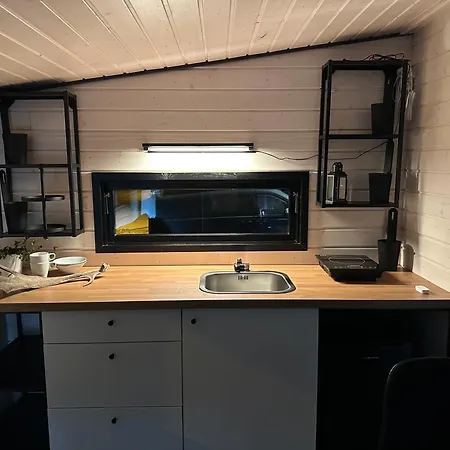 Santa Elves 山林小屋 罗瓦涅米