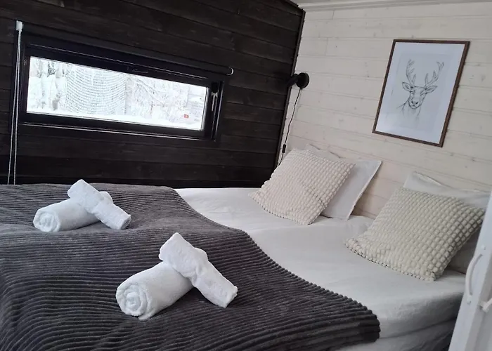 Santa Elves 山林小屋 *