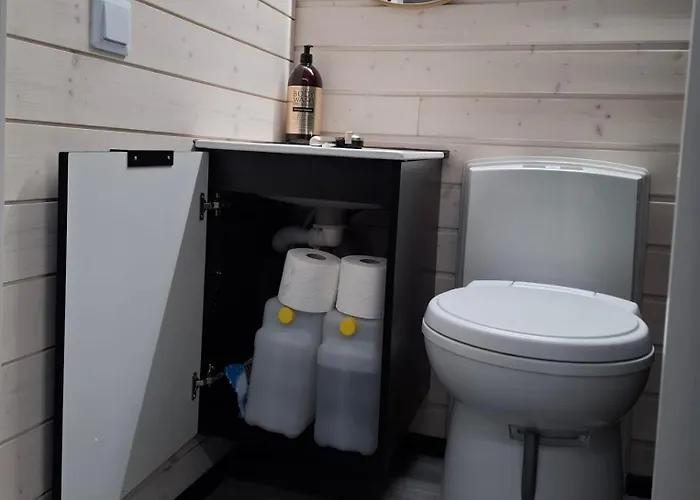 Santa Elves 山林小屋